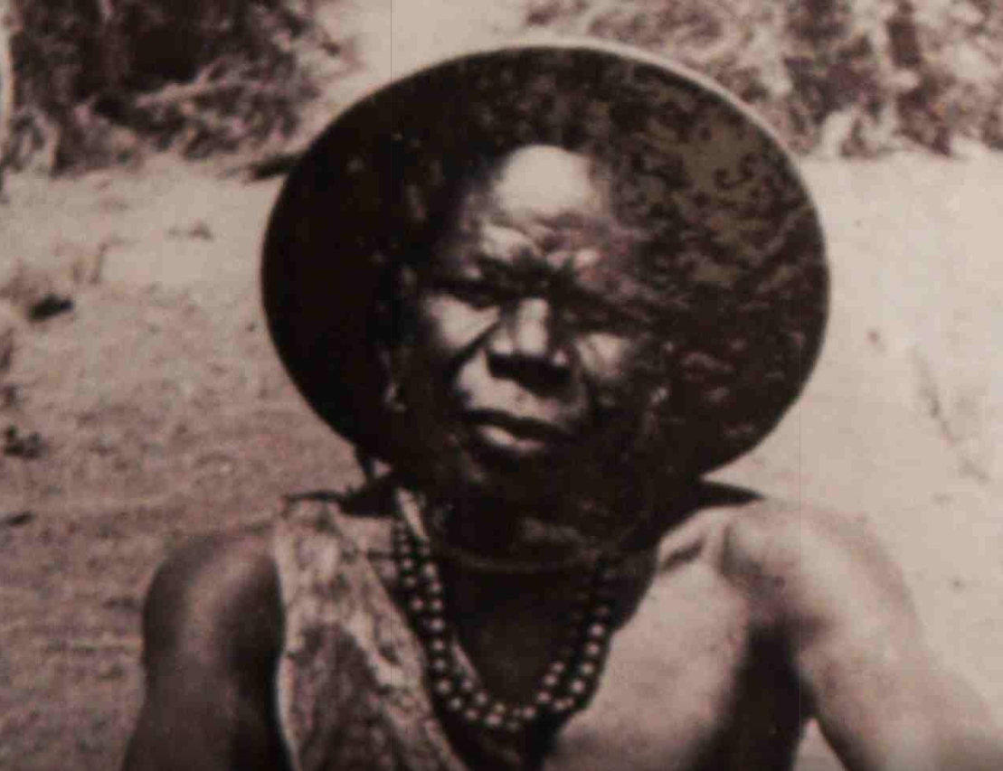 Chief Ouduu of Luo -Kisumu. Date: 1880/1950