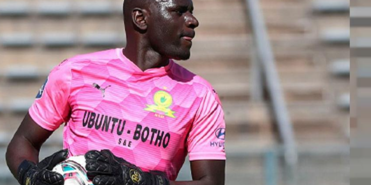 Dennis Onyango in action for South African club Mamelodi Sundowns