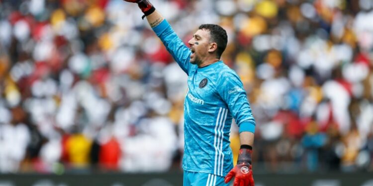 Orlando Pirates goalkeeper Wayne Sandilands kept Enyimba at bay until conceding the only goal of the CAF Confederation Cup Group A match in stoppage time | AFP